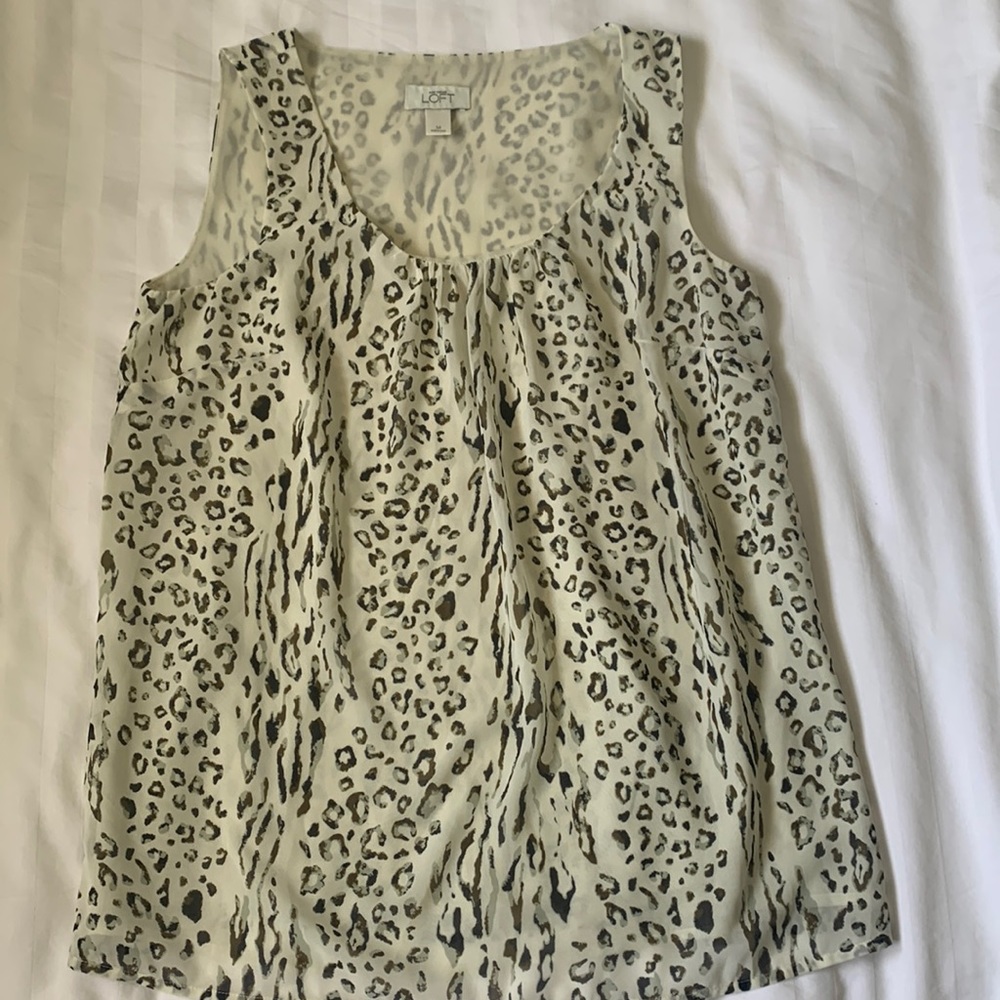 Ann Taylor Loft  cream w olive/brown pattern  lined sheer tank EUC
